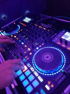 Hire DJ in Surrey